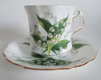 Hammersley Tea Cup & Saucer Lily of the Valley Fancy Shape Gold Gilt Porcelain Bone China