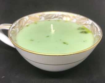 Hollyberry Vintage Tea Cup Candle
