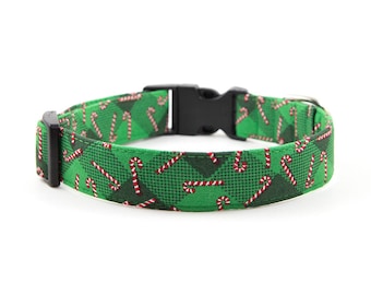 Christmas Dog Collar // Size S-XL // Adjustable Length // Fabric: Candy Cane Plaid