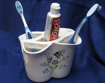 Toothbrush holder, Ceramic toothbrush holder, Ceramic toothpaste holder, Bathroom set, bathroom accessories, white ceramic bathroom set blue