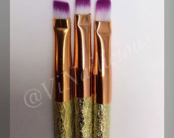 Multi Colored clean-up brush