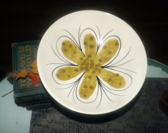 Vintage (1960s) Island Worcester (a division of Royal Worcester) Calypso hand-painted vegetable serving bowl. Vera Neumann.