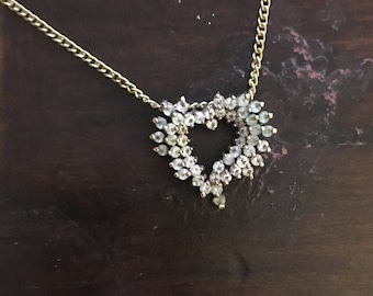 VINTAGE - Costume Jewelry Necklace - Gem Heart