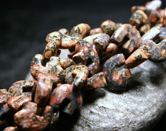10 Pcs. Leopardskin Jasper Zuni Style Bear Fetish Beads small Gray Grey Pink White Salmon Peach Speckled Mini Tiny Southwestern Spotted Cool