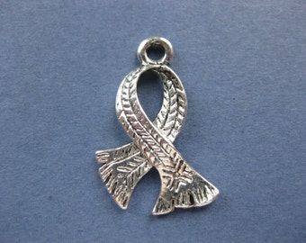 10 Scarf Charms - Scarf Pendants - Winter Charm - Clothing Charm - Antique Silver - 26mm x 17mm --(No.69-10366)