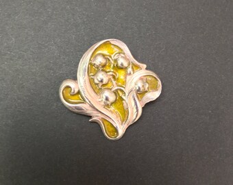 Art Nouveau Floral Brooch
