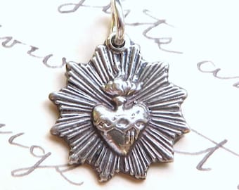 Radiant Sacred Heart of Jesus Medal - Antique Replica