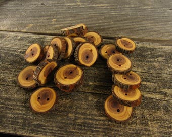 4 small wooden buttons- Juniper (3007)