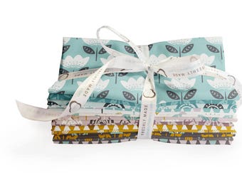 Josephine Fat Quarter Bundle From Camelot Design Studio - (18) 18" x 22"