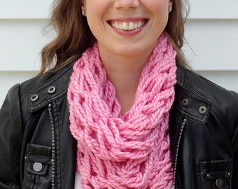 Circle Scarf - Handmade Scarf - Pink Scarf - Knit Infinity Scarf - Knit Scarf - Chunky Knit Scarf - Infinity Scarf - Chunky Infinity Scarf