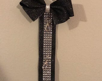 Wall bow holder, holds 10 bows
