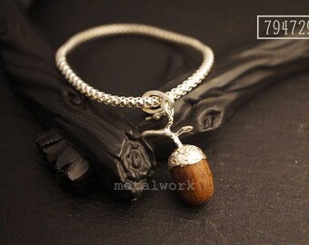 MW P1081 MW B1005 The 925 Silver and Wood Acorn (Medium) Charm Bracelet Set