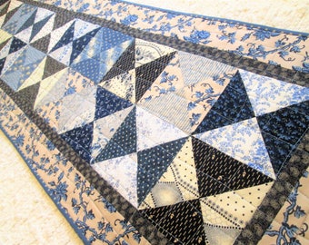 Quilted Spring Summer Farmhouse Cottage Chic Rustic Primitive Table Runner