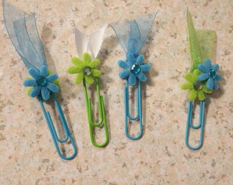 Green and blue daisies!