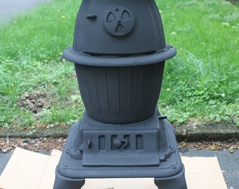 Antique UMCO Pot Belly Stove, #210