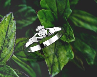 Irish Claddagh ring. Diamond claddagh ring. Engagement ring. Gold claddagh. Available in 14K / 18K yellow, rose, white or platinum.