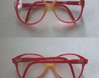 80s red/beige frames. Retro oversized vintage eyewear by S.Guper, StTropez. In a very good vintage condition.