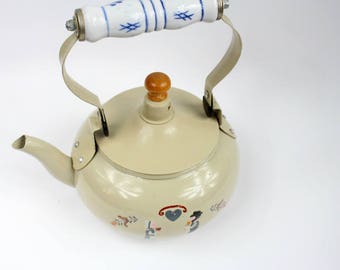 Kettle Vintage Kettle Decoupage kettle Decoupage Vintage Kettle Vintage Kettle Decoupage kettle Decoupage Vintage