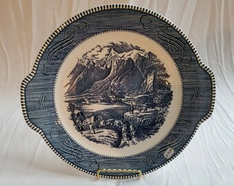 Vintage Currier & Ives Cake Plate " The Rocky Mountains". Vintage Servicewear, Country Server, Vintage Cake plate, Currier And Ives