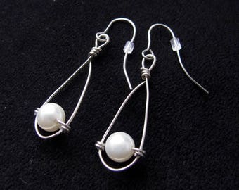Pearl and Wire Dangle Earrings
