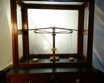 Antique apocethary scales, Oertling London, precision chemical balance scales, cased