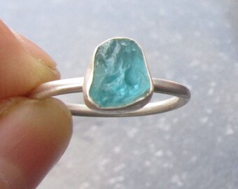 Raw Blue Apatite Ring, Size 6, 925 Sterling Silver Stackable Ring, Raw Stone Crystal, Aqua Blue Gemstone, Gift