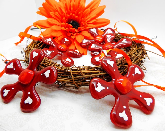 Fused glass red orange hanging flower. Decorative home garden decor Wall, window tree decoration, ornament. Ornamental giftware. Heart