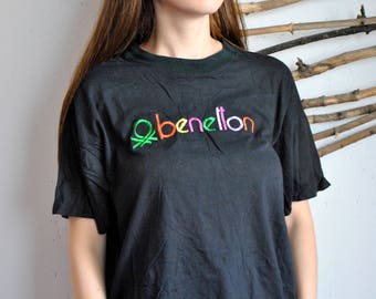 Vintage black tee 1990s 1980s womens casual embroidery t-shirt