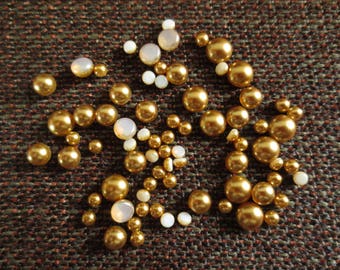 65 assorted cabochons, jelly glass, copper