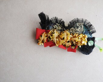 Decorative caterpiller pin brooch