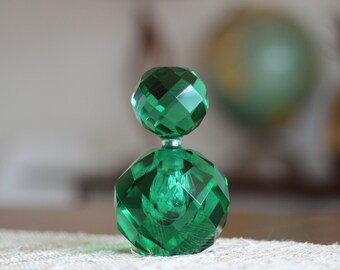 Vintage Green Faceted Perfume Bottle / Green Bedroom / Green Glass Perfume Bottle / Emerald Green Bathroom / Emerald Green Perfume Bottle