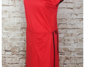 Gorgeous vintage dress with layered skirt