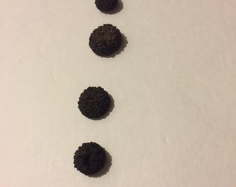Nin acorn tops