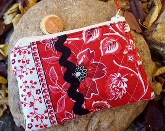 Quilted Coin Purse, Ladies Zipper Wallet, Red & Black Change Purse, Earbud Pouch, Red Zipper Pouch, credit card pouch