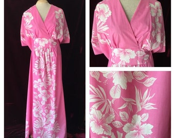 Vintage Hawaiian Caftan One Size Royal Creations Kimono Maxi Dress Pink & White Floral Mumu Flowers Aloha