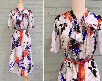 1970s floral dress / 70s tent dress / 1970s midi dress / 70s summer dress