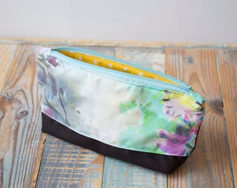 Small cosmetic bag, Fabric makeup bag, Cosmetic storage, Makeup bag, Fabric case, Zipper makeup bag