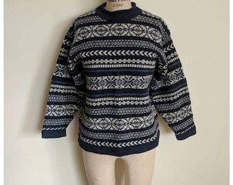 Vintage 90s navy blue striped sweater