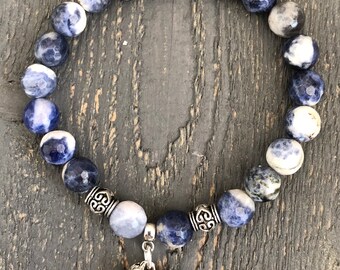 Elephant Bracelet, Elephant Jewelry, Beaded Bracelet, Boho Bracelet, Charm Bracelet, Silver Elephant, Elephant