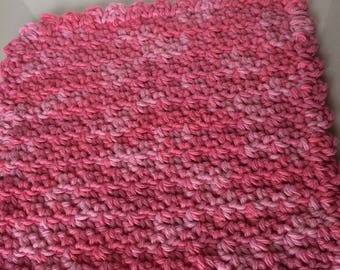Crochet dishcloth, pink mixed.