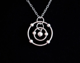 Carbon Atom Necklace (Sterling Silver)