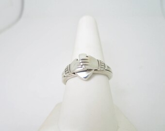 Rare Vintage Solid Sterling Silver Irish ENGAGEMENT CLADDAGH Folding Hands Puzzle WEDDING Ring Size 9 Ireland SR001