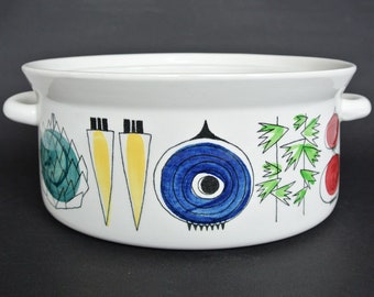 oven casserole from Picknick series by Marianne Westman. By Rörstrand, Sweden. Missing lid.