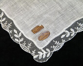 Vintage UNUSED White Wedding Lace Handkerchief, Hankie, Hanky - 1160