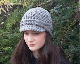 Newsboy Hat, Brimmed Beanie Hat, Crochet Hat with Visor, Christmas Gift, Gift for Her, Women's Winter Hat with Brim, Gift for Mum,