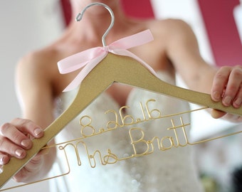 Glitter Gold Silver Pink Bridal Hanger, Personalized Bride Hanger, Bride Hanger, Mrs Hanger, Bridal Hanger