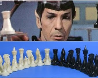 Ganine Classic chess game set pieces Star Trek 3D