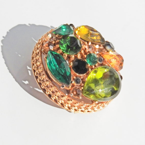 VINTAGE GREEN BROOCH