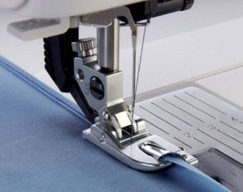 PP025 - Presser foot has clip ourleur 4 mm