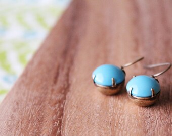 vintage glass earrings - turquoise